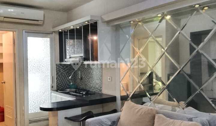 Apartemen 2 Kamar Tidur Furnished di Sewakan Bulanan Free Biaya IPL
