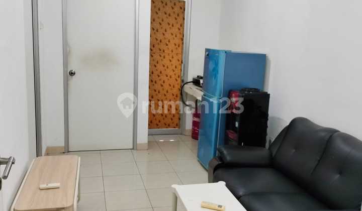 Apartemen 2 Kamar Tidur Semi Furnished Bagus 2
