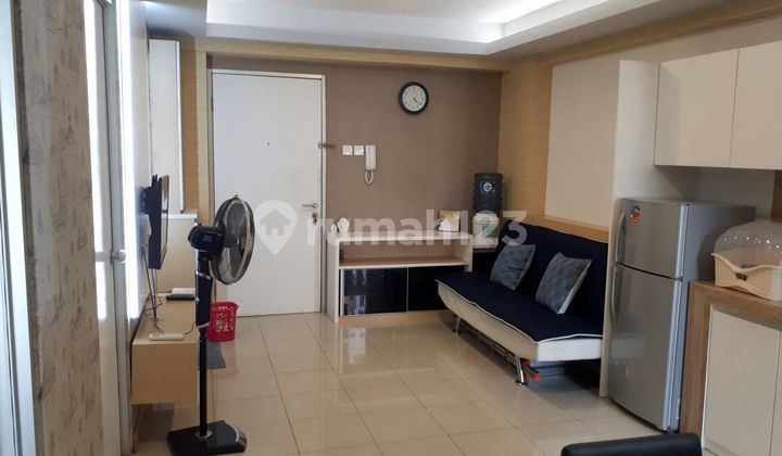 2 Bedroom Apartment Furnished Nice