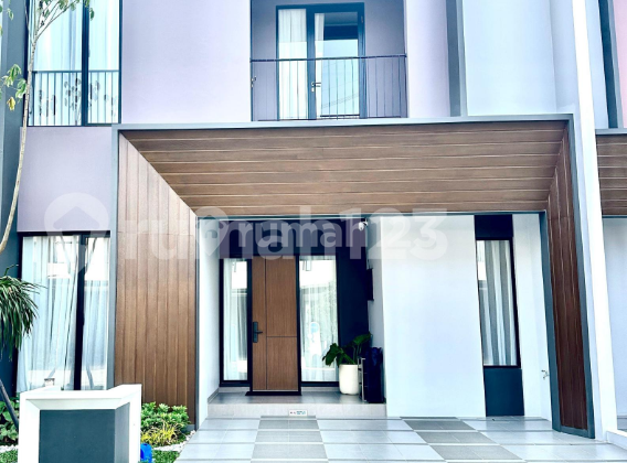 2-Story House Near Airport Toll Access In Alam Sutera 2, Tangerang 10