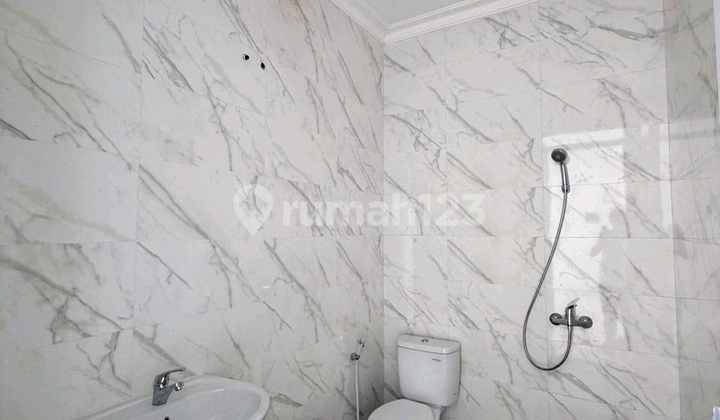 Rumah Baru Gress Bukit Palma Citraland Dekat Graha Family Pakuwon 2