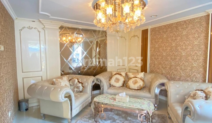 Jual Rumah Mewah 3 Lantai di Jakarta Timur Jual Rumah Mewah 3 Lantai di Jakarta Timur