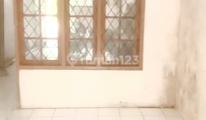 Sell House Land Area 86M2 in Pondok Pinang Negotiable Price Sell House Land Area 86M2 in Pondok Pinang Negotiable Price