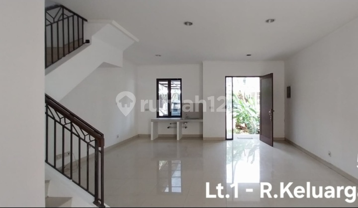 2-Story Town House Near MRT Lebak Bulus Station Affordable Price