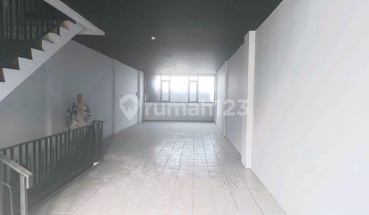 Quick Sale 3-Story Shop House on Main Road 135m2 2