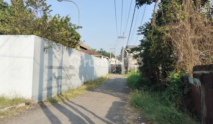 Ready-to-Build Vacant Land.367m2 Strategic Location in East Java