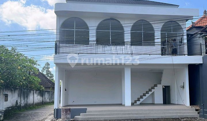 For Rent 2-Story Shop House 110m2 Pererenan Bali 2