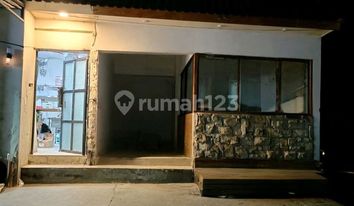 Shop For Rent (5x5,5 M) Berawa Canggu