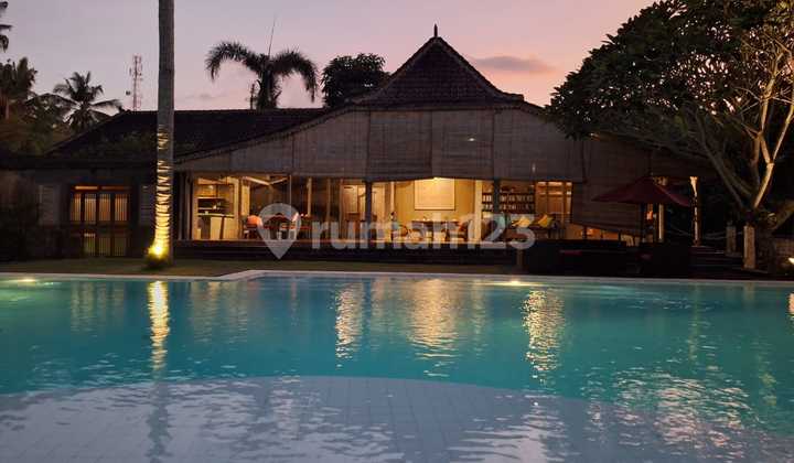 For Sale Beach Front Resort 3 Bedroom Tabanan