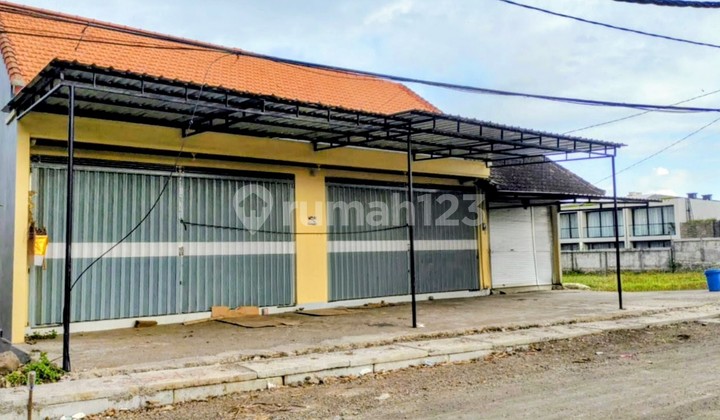 33 M2 Shop at Nuanu Nyanyi 2