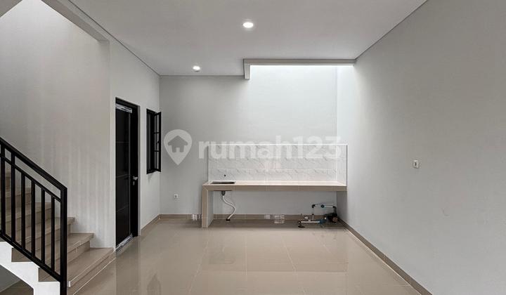 Scandy House Cipedak .Jagakarsa.siap Huni. 2