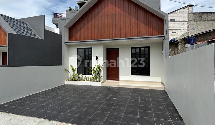 Scandy House Cipedak .Jagakarsa.siap Huni.