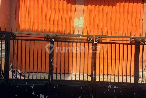 Toko semi Gudang, pasar larangan, Sidoarjo