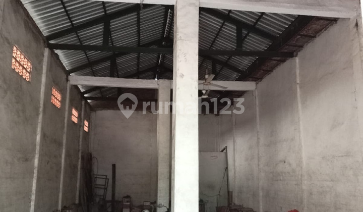 Semi Warehouse Store, Larangan Market, Sidoarjo 2