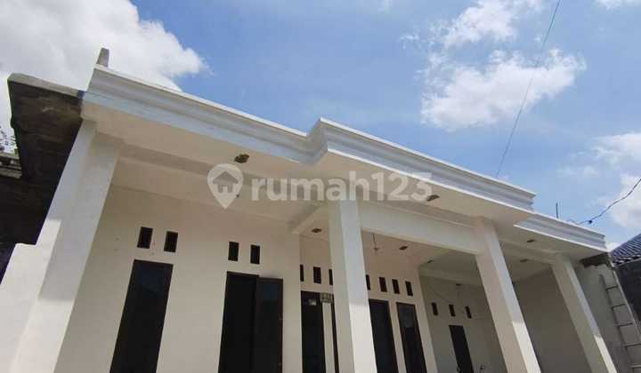 Ready-to-Live House, Land Area 100 Meters, Already Prepared 2 Floors