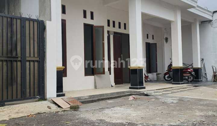 House Ready to Occupy Land Area 100 Meters Already Built 2 Floors