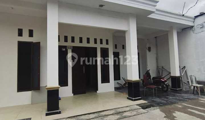 Ready-to-Occupy House, Land Area 100 Meters, Already 2 Floors.