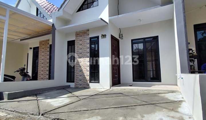 Rumah Siap Huni Akses Mobil Dekat Jalur Angkot Dekat Stasiun Rumah Siap Huni Akses Mobil Dekat Jalur Angkot Dekat Stasiun