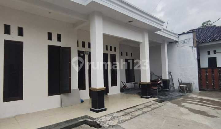 Ready-to-Live House, Land Area 100 Meters, Already Prepared 2 Floors