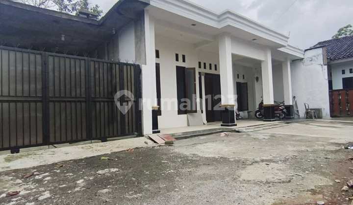 Ready-to-Occupy House, Land Area 100 Meters, Already 2 Floors Ready.