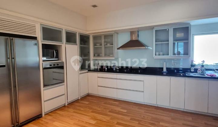 Senayan City Apartment In An Elite Area ..Golf View..Rare Best Location 2