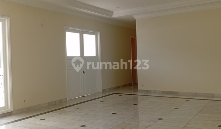 Lebak Bulus /Adyaksa Rumah Bagus..Pool..Shuni..Baru Lingkungan Nyaman