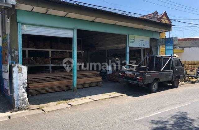 Rumah Toko Raya Semolowaru Cocok untuk Komersial Rumah Toko Raya Semolowaru Cocok untuk Komersial