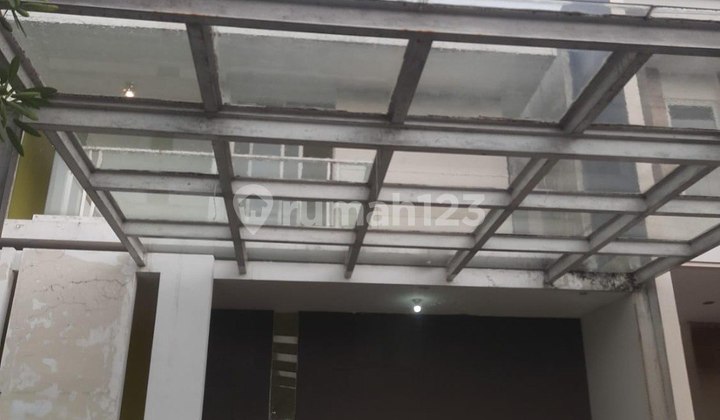 Rumah Royal Residence Addington Semi Furnished