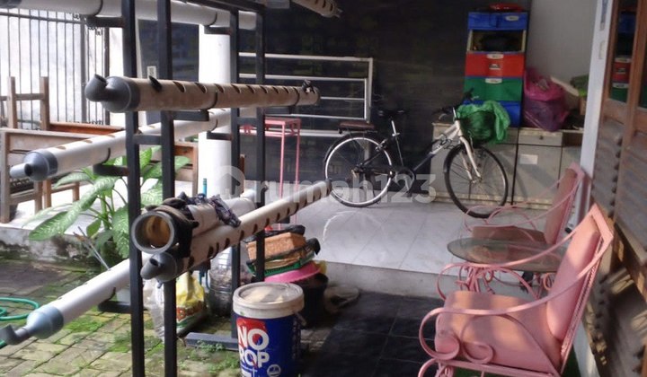 Rumah Ketintang Madya Minimalis Siap Huni 2