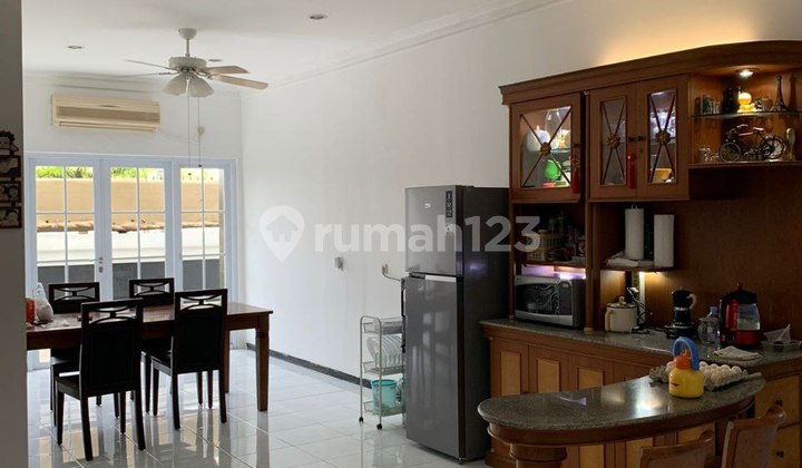 Rumah Hook Dian Istana Semi Furnish 2