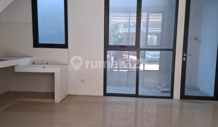 Royal Residence Minimalist House Ready to Occupy 2