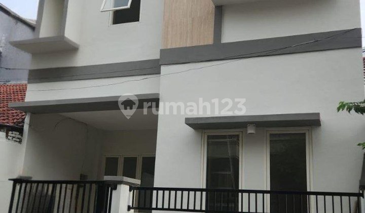 Rumah Baru Gress Griya Asri Pakuwon City Siap Huni
