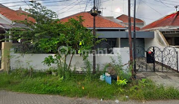 Rumah Manyar Kartika Hitung Tanah Strategis