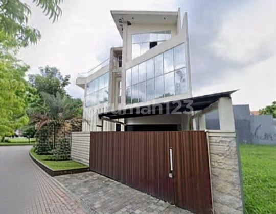 Rumah Hook Taman Puspa Raya Citraland Siap Huni