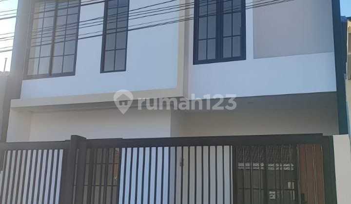 Rumah Baru Mulyosari Utara Minimalis Siap Huni 2