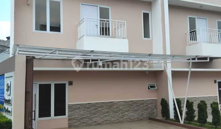 Ekslusive 9 Unit Rumah 2 Lantai Siap Huni