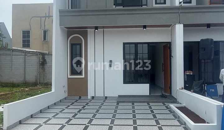 Di Jual Rumah Baru 2 Lantai Di Dalam Cluster Siap Huni