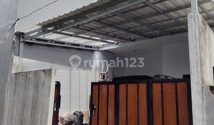 Di Jual Rumah 3 Lantai Siap Huni Dekat Akses LRT
