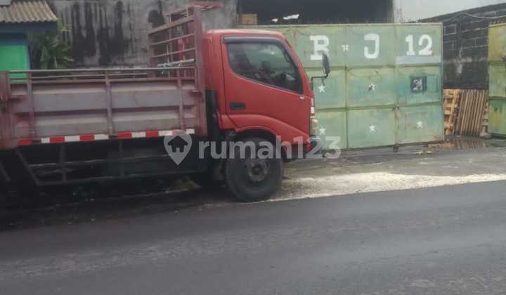 Land + Warehouse for Sale on Gunung Catur Street