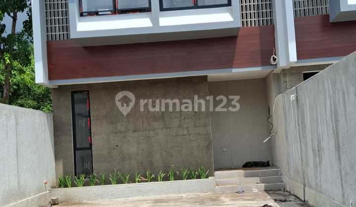 For Sale House Located in Kwanji Dalung, Flood-Free