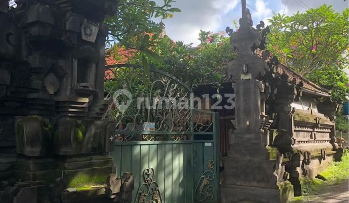 Dijual Rumah Lokasi Jalan Betaka, Dalung