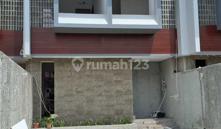 For Sale House Located in Kwanji Dalung, Flood-Free