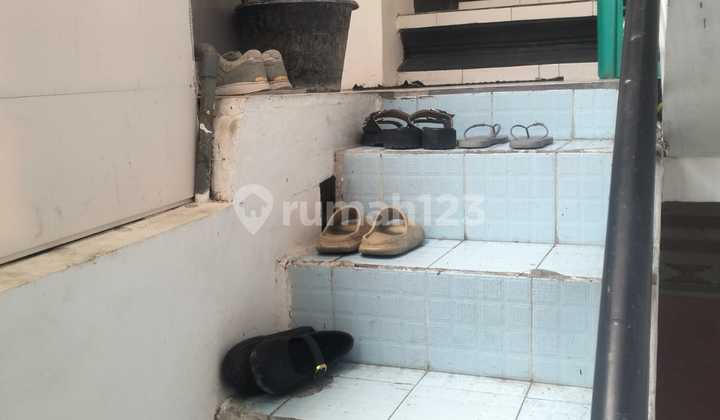 For Sale Private House and Boarding House Location on ******** Street 2