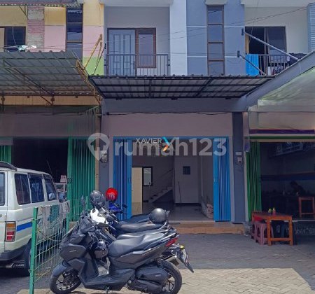 For Rent: Newly Renovated Strategic Shop House on Mergan Road Axis 2