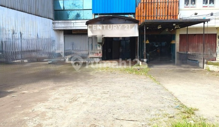 Strategic 3-Story Shop House Near Bintaro Plaza and Toll Gate 10314 1