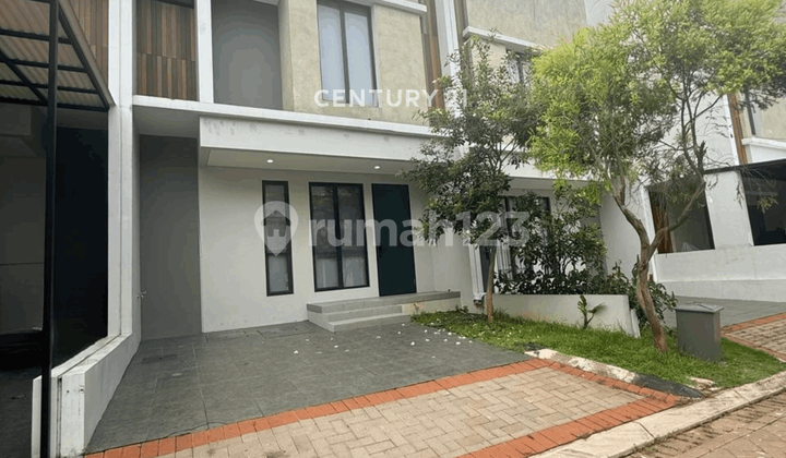 Ready-to-Live House in U Town District 9447