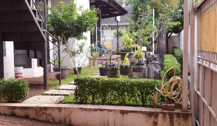 For Sale Strategic, Comfortable, and Serene House 9806