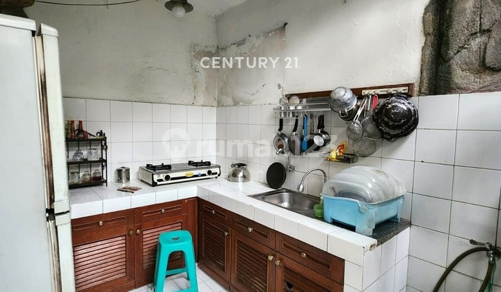 Rumah Asri Di Bintaro Sektor 1  4847         2