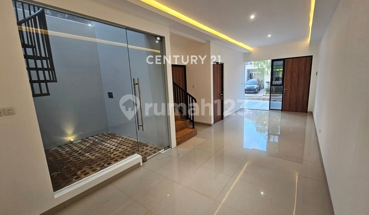 Modern Minimalist House Near Parigi Bintaro Toll Gate 4965 Modern Minimalist House Near Parigi Bintaro Toll Gate 4965
