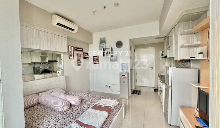 Ready-to-Occupy Apartment in Silk Town 9340